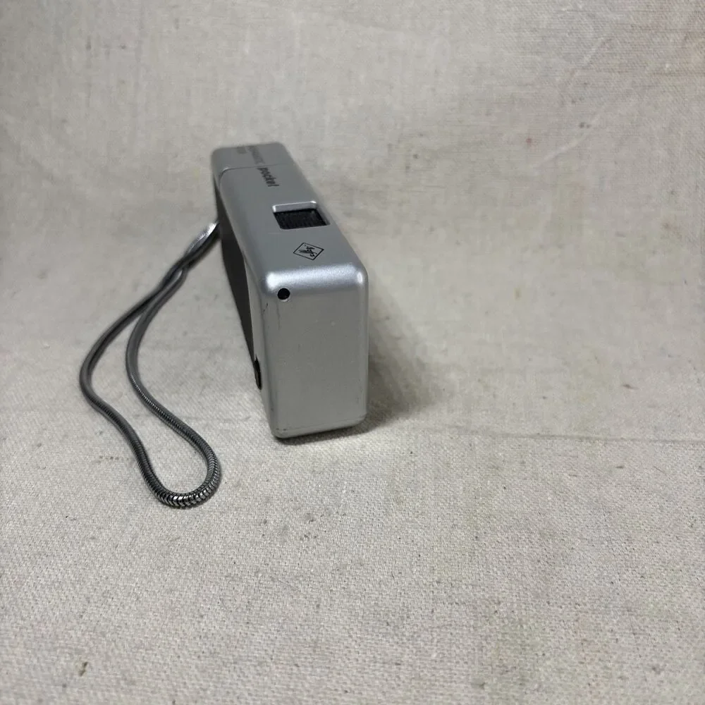 Agfamatic 1008 Pocket Sensor Vintage Camera With Metal Strap Untested
